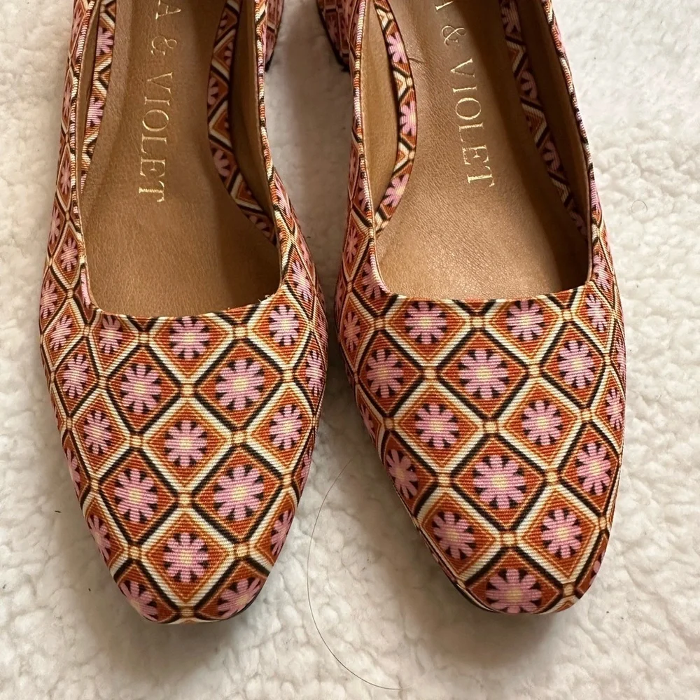 Chelsea & Violet Geometric Pattern Flats - Pink and Brown